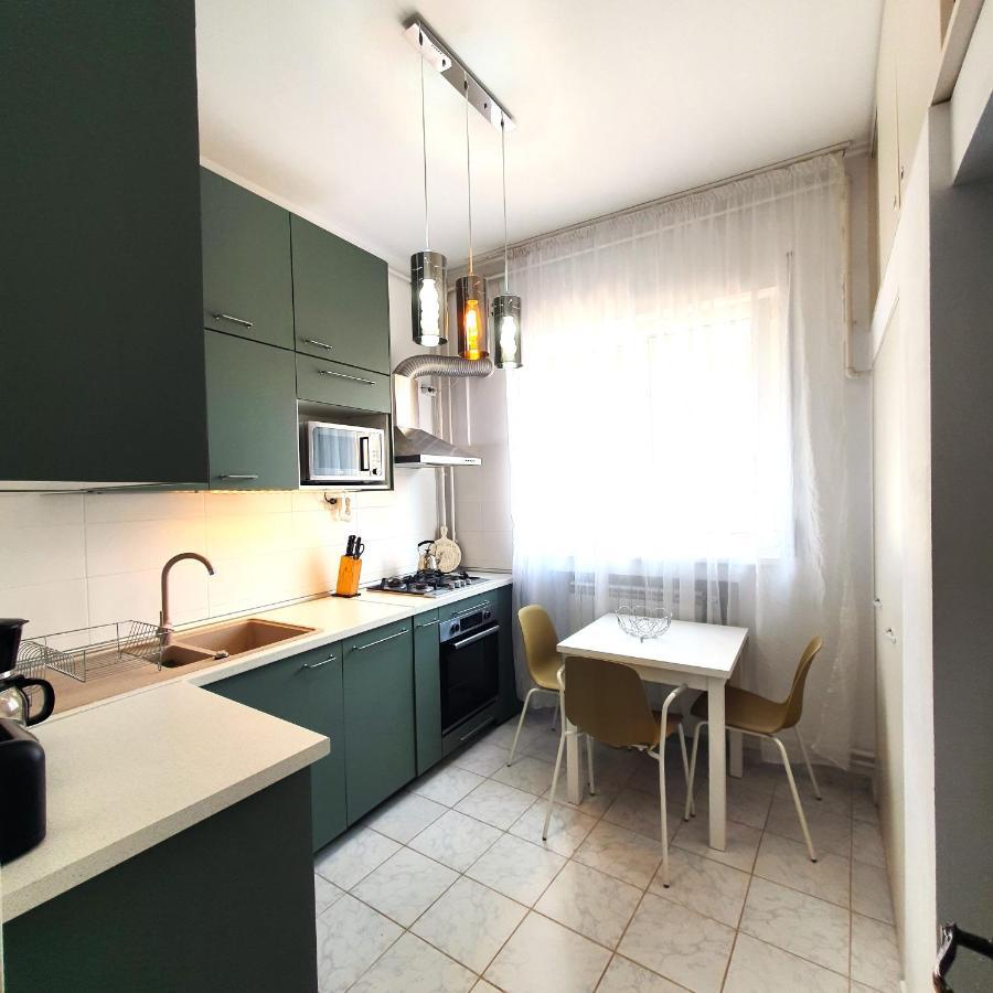 City Center Apartment Boekarest Buitenkant foto